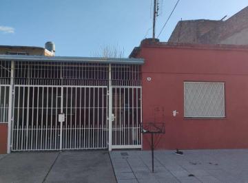 Casa de 3 ambientes, La Matanza · Excelente Casa de 3 Ambientes con Cochera y Patio con Parrilla