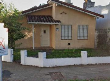 Casa · 125m² · 3 Ambientes · 1 Cochera · Casa Chalet en Venta en General Pacheco, Tigre, G. B. a. Zona Norte