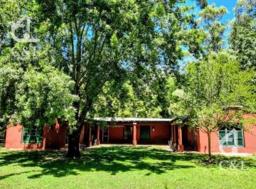 Casa · 306m² · 5 Ambientes · 2 Cocheras · Casa en Estancia Benquerencia 318