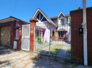 Casa de 5 ambientes, Lomas de Zamora · Chalet en Venta Banfield