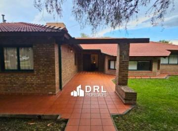 Casa · 322m² · 7 Ambientes · 2 Cocheras · Casa en Venta en Las Delicias