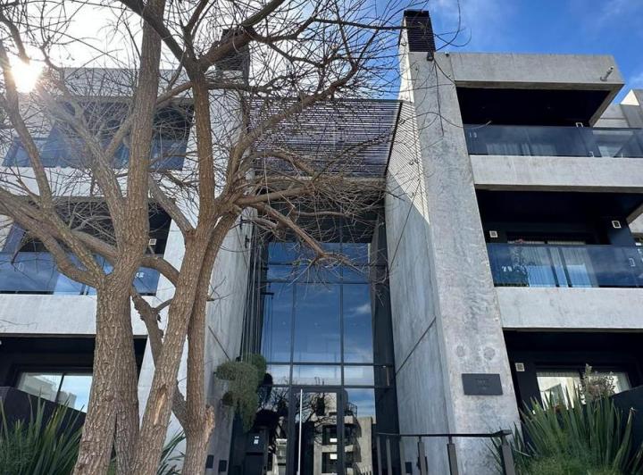 Departamento · 120m² · 5 Ambientes · 1 Cochera