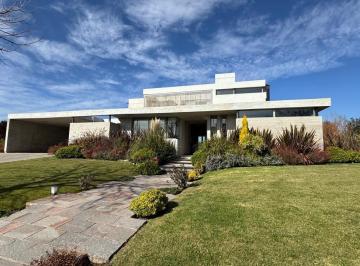 Casa · 1203m² · 12 Ambientes · 2 Cocheras · Vende Casa La Vacherie Country Golf