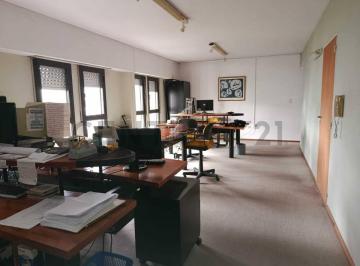Oficina comercial · 134m² · 6 Ambientes · Oficia (Piso) Premium