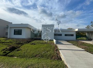 Casa · 212m² · 5 Ambientes · 2 Cocheras · Casa en Venta en Altos de Campo Grande, Pilar, G. B. a. Zona Norte