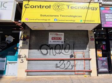 Local comercial de 2 ambientes, Moreno · Local en Moreno Centro a 20 m de La Estación. Zona Comercial