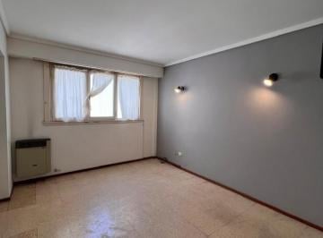 Departamento · 35m² · 2 Ambientes · En Alquiler Departamento 2 Amb Contrafrente Luminoso