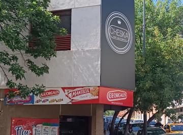 Casa de 10 ambientes, Córdoba · Propiedad a La Venta Zona Güemes