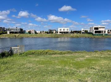 Terreno · 856m² · Lote en Venta Barrio Costas, Puertos