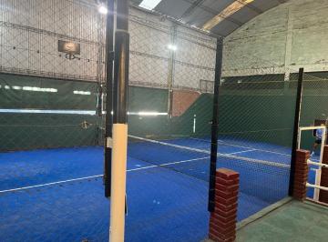 Local comercial · 354m² · Complejo de Padel