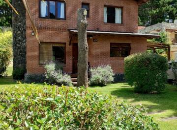 Casa · 90m² · 3 Ambientes · 1 Cochera · Casa Para Cuatro Personas en Mar de Las Pampas