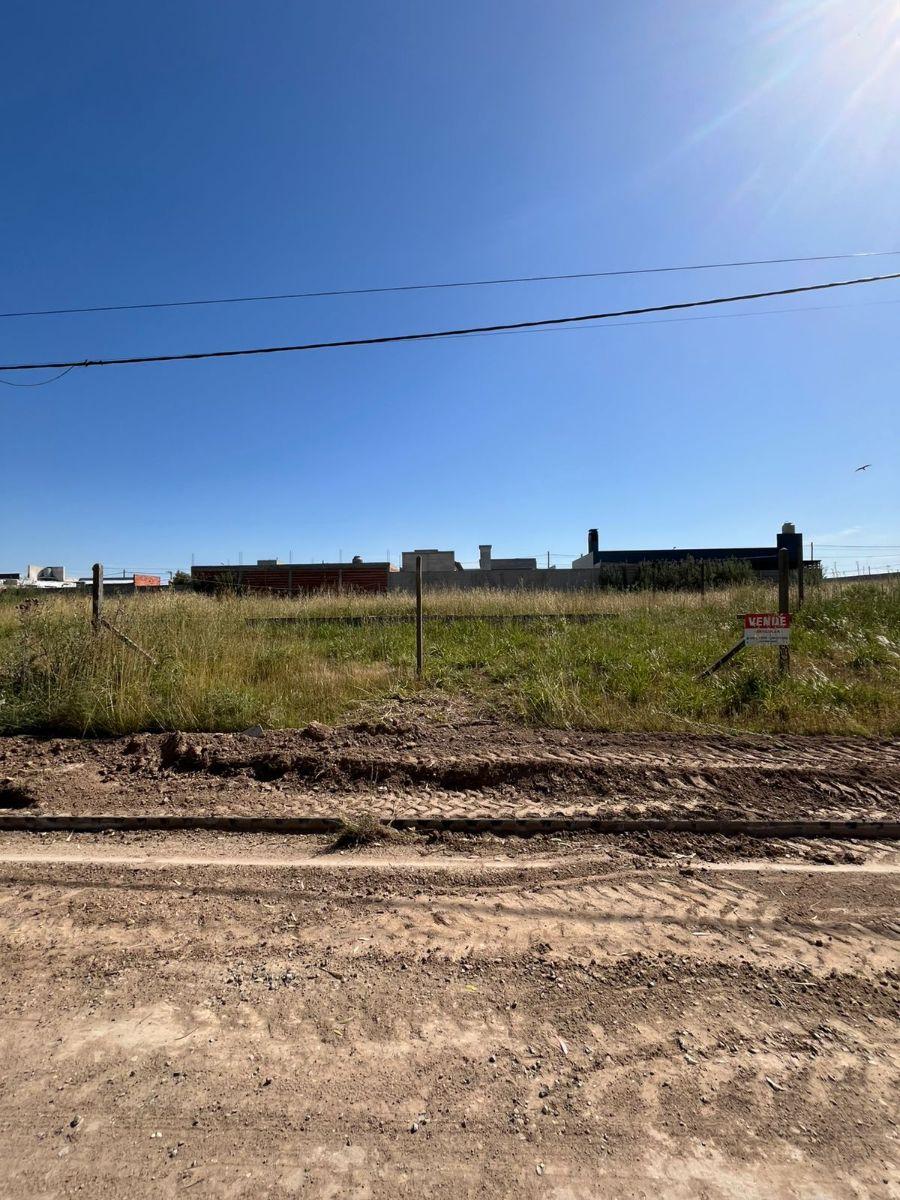 Hermoso y amplio Lote con excelentes vistas a la naturaleza, en zona de constante crecimiento