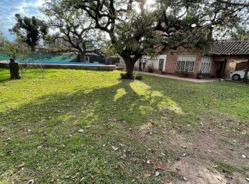 Casa · 99m² · 2 Dormitorios · 1 Cochera · Casa en Venta en Funes
