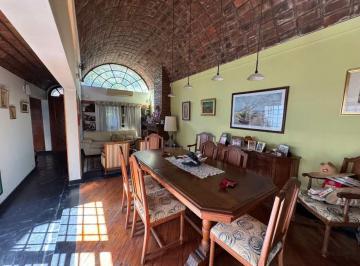 Casa de 4 ambientes, Quilmes · Casa con 3 Dorm. en Venta en Quilmes Centro