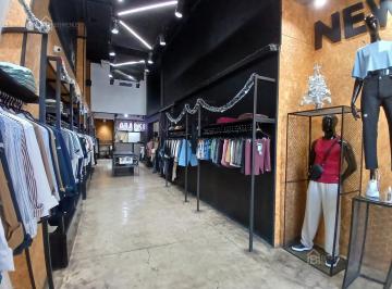 Local comercial · 178m² · 3 Ambientes · Local en La Plata