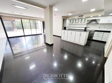 Departamento · 134m² · 4 Ambientes · 4 Cocheras · Piso de 4 Ambientes C/ Balcón Terraza - Gran Patio C/ Quincho - 4 Cocheras - Baulera