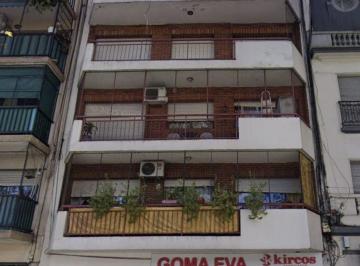 Departamento de 3 ambientes, Boedo · Departamento en Alquiler Semipiso 3 Ambientes con Balcón Corrido en Boedo