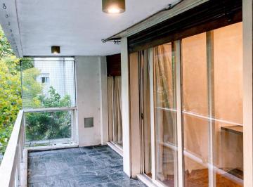 Departamento de 4 ambientes, Recoleta · Av Pueyrredon 2400 a m Cementerio, Av Libertador, Museo Bellas Artes
