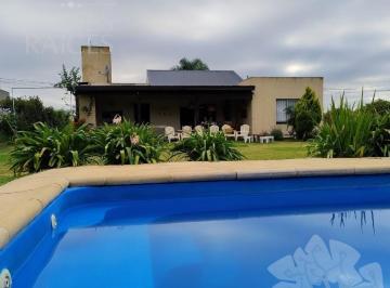 Casa · 4 Ambientes · Casa Alquiler Temporario en La Aldea Zarate