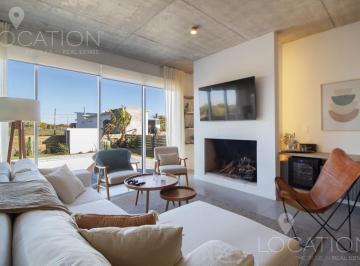 Casa · 450m² · 5 Ambientes · Venta y Alquiler Casa 4 Dorm. La Juanita, José Ignacio