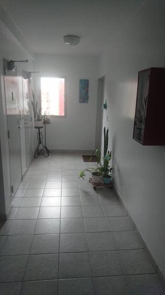 Avenida Castañares 4800
