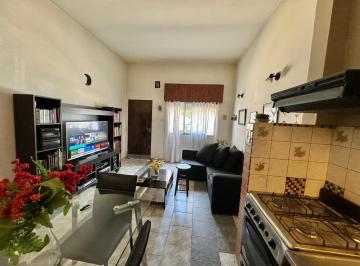 PH · 43m² · 2 Ambientes · PH de 2 Ambientes a La Venta en Mataderos