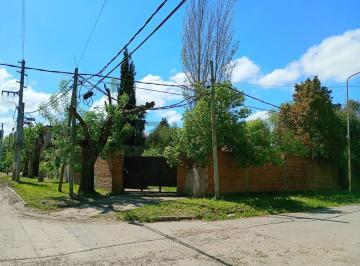 Casa · 160m² · 5 Ambientes · Casa Venta Permuta con Piscina Tortuguitas