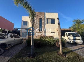 Casa · 220m² · 6 Ambientes · Casa en Los Robles en Venta, La Cañada - Cuan Propiedades