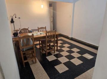 PH de 3 ambientes, La Plata · PH en Venta –excelente Ubicacion - 44 y 9 - La Plata