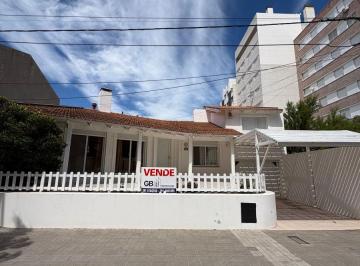 Casa de 4 ambientes, Monte Hermoso · Casa en Venta en Costa 53, Monte Hermoso