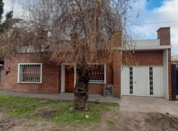Campo · Excelente Casa Americana a m Calle Barcala. en Venta