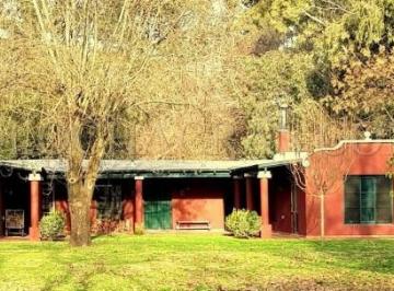 Fachada · Benquerencia Barrio Cerrado de Chacras 318 con Casa 4 Dorm.. Frondosa Arboleda.