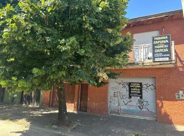Casa · 275m² · 6 Ambientes · 2 Cocheras · Propiedad en Venta o Alquiler en Monte Grande!