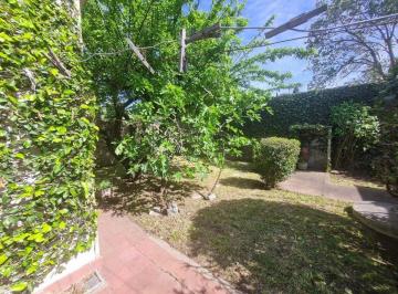 Casa · 85m² · 4 Ambientes · 1 Cochera · Casa 4 Ambiente Venta Apta Credito Lomas de Zamora