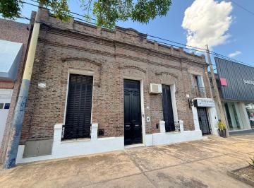 Casa · 243m² · 5 Ambientes · Casa en Necochea con 4 Habitacios