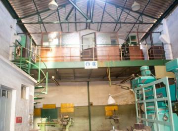 Bodega-Galpón · 223m² · Galpon en Venta en Avellaneda