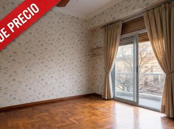 Departamento · 99m² · 4 Ambientes · Venta Departamento 3 Ambientes Al Frente Balcon en Barracas