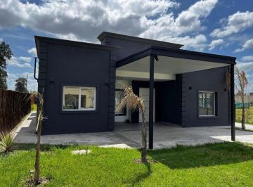 Casa · 150m² · 5 Ambientes · 4 Cocheras · Casa en Venta en Barrio San Pablo, Pilar, G. B. a. Zona Norte