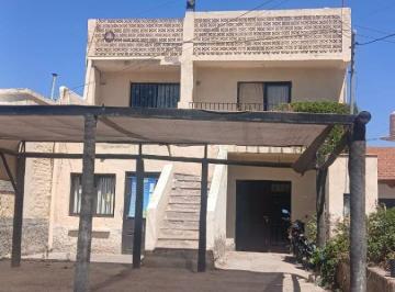 Casa de 5 ambientes, Russell · Alquilamos Casa en Russel. Maipu