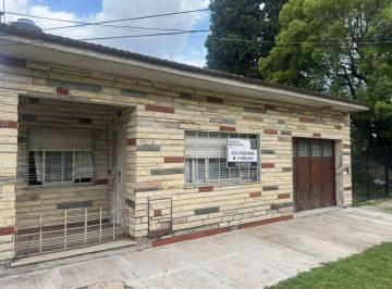 Casa de 3 ambientes, Esteban Echeverría · Casa en Venta de 3 Amb. + Monoambiente en Monte Grande Apto Credito
