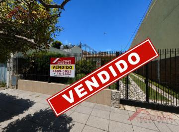 Casa · 139m² · 4 Ambientes · 6 Cocheras · Oportunidad - Lote Propio 310 m² - Rapido Acceso a Capital