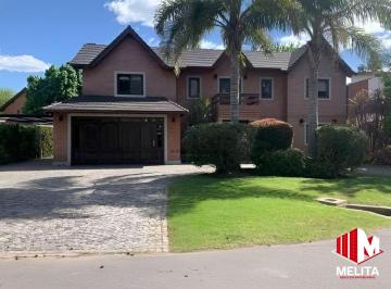 Casa en Venta de 5 ambientes La Deseada · Propiedad Estilo Tradicional en Venta y Alquiler en El Corazon de La Deseada