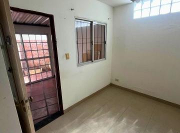 Departamento · 65m² · 3 Ambientes · Dúplex en Venta - 2 Dorm. 1 Baño - 68 m² - Merlo
