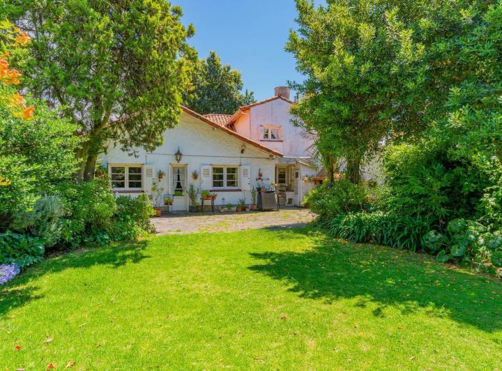 Casa · 137m² · 5 Ambientes · 1 Cochera