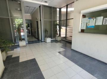 Departamento · 93m² · 5 Ambientes · 1 Cochera · Venta| Departamento 4 Dorm. con Cochera en Nueva Córdoba