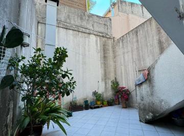 Casa · 113m² · 4 Ambientes · 1 Cochera · Duplex - Muy Luminoso - Patio - Terraza