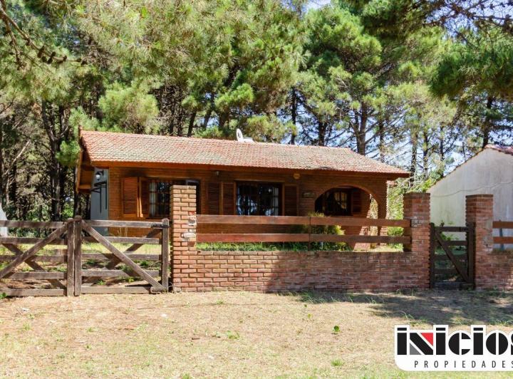 Casa · 1m² · 3 Ambientes