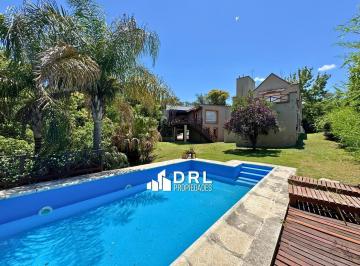 Casa · 500m² · 8 Ambientes · 3 Cocheras · Casa en Venta en Las Delicias