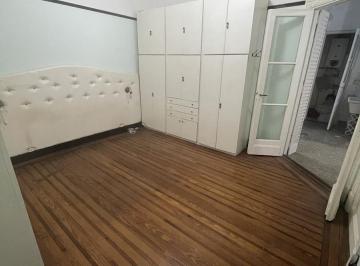 Departamento · 80m² · 3 Ambientes · Departamento en San Telmo