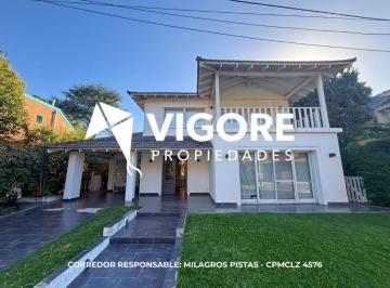 Casa de 6 ambientes, Ezeiza · Casa 6 Ambientes 180 m² en Venta con Cochera en Barrio Venado I - Canning